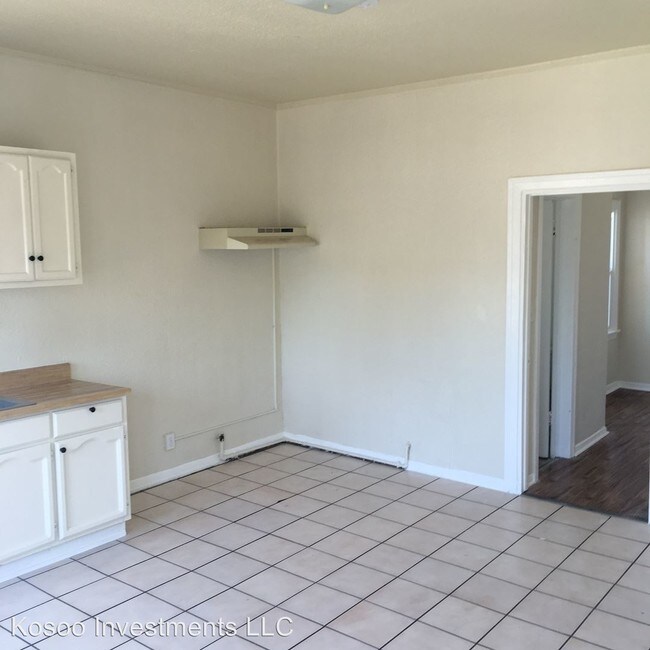 Foto del edificio - 1018 W 57th St