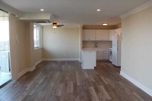 Foto del edificio - 1512 S Arlington Ridge Rd