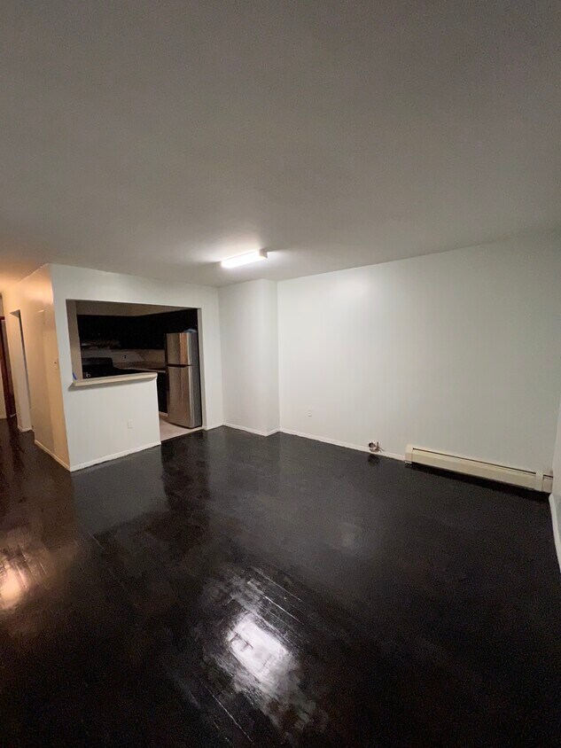 3138 68th St Unit 3, Woodside, NY 11377 Apartments in Woodside, NY