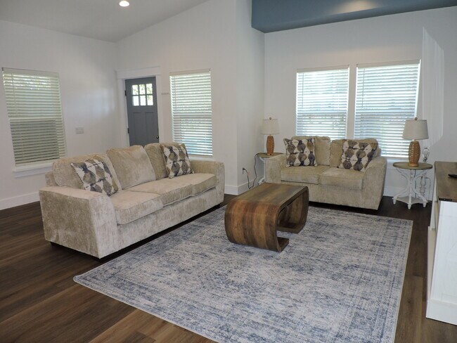 Foto del edificio - 12610 Erin Lea Ln