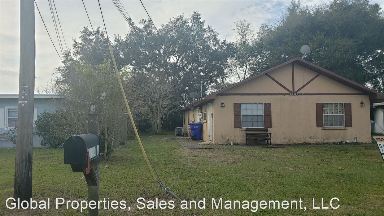 Primary Photo - 2 br, 1 bath House - 1204 B Osceola Ave.