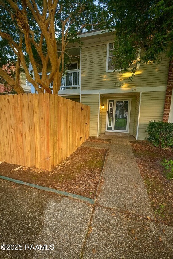 Primary Photo - 200 Lodge Dr