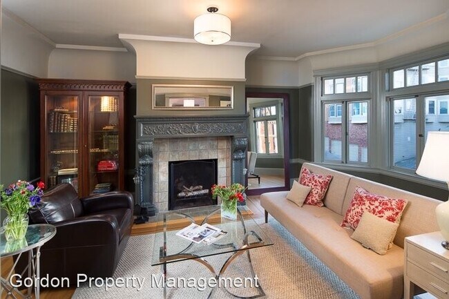 Building Photo - 2 br, 1.5 bath House - 2934 Larkin Street