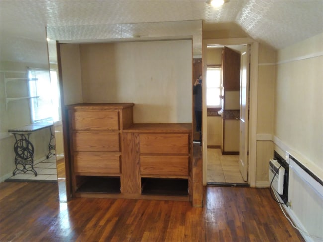 Foto del edificio - 1404 S Jefferson St