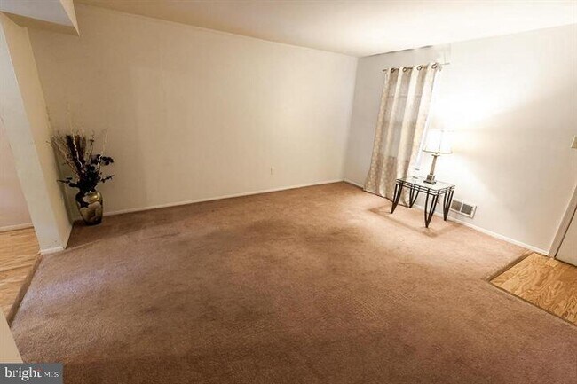 Building Photo - 16616 Geddy Ct