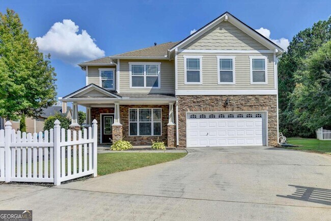 Building Photo - 3807 Downing Dr