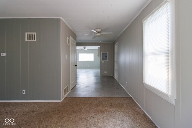 Building Photo - 5866 Shimer Ave