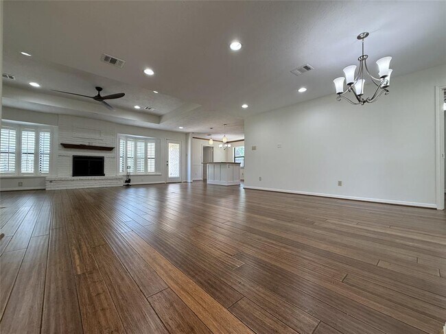 Foto del edificio - 5007 Shady Nook Ct