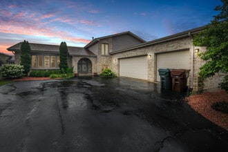 Building Photo - 19018 Nightingale Ln