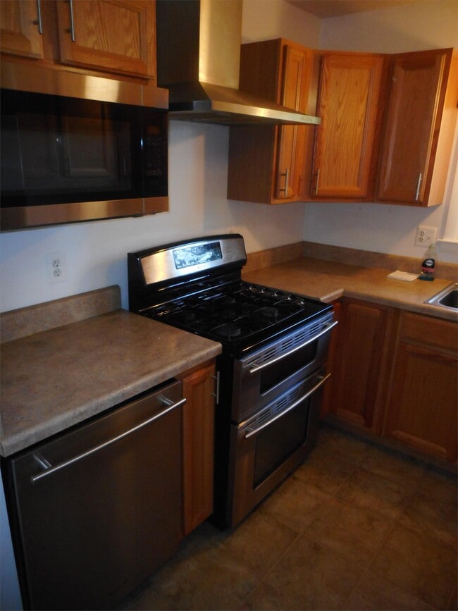 Foto del edificio - 117 Anderson Ave