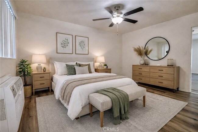 Building Photo - 1835 W Crestwood Ln