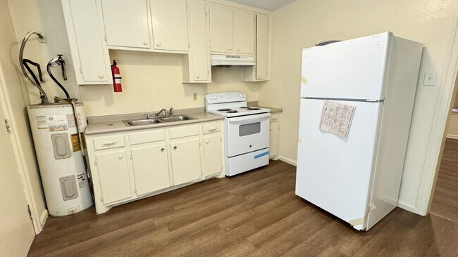 Foto del edificio - 711 Plum St