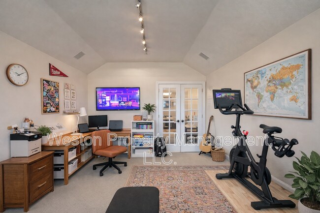 Building Photo - 7404 NW 135th St