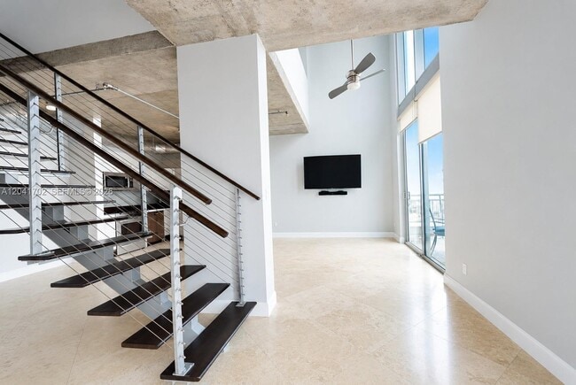 Foto del edificio - 690 SW 1st Ct