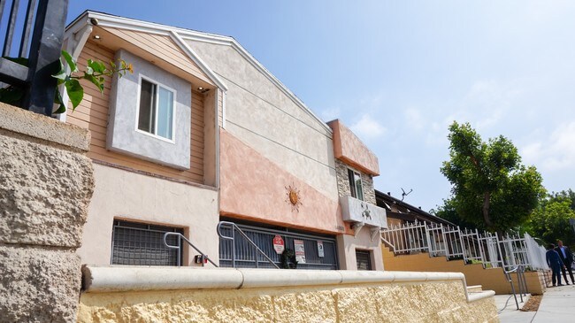 Building Photo - 14053 Leffingwell Rd