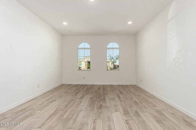 Foto del edificio - 8141 E Paloma Ave