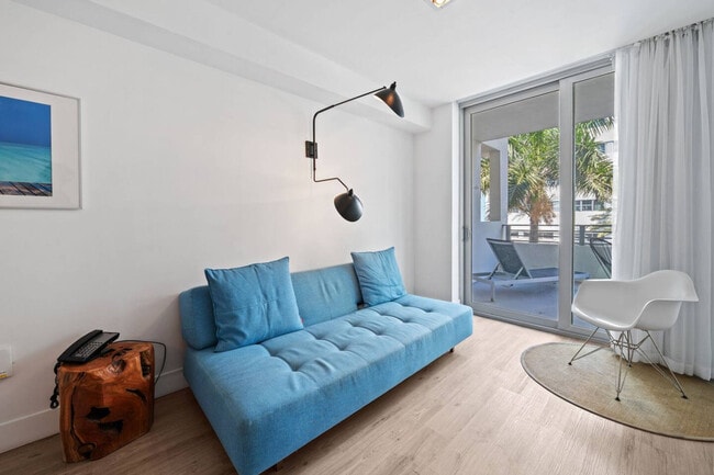 Building Photo - 6080 Collins Ave