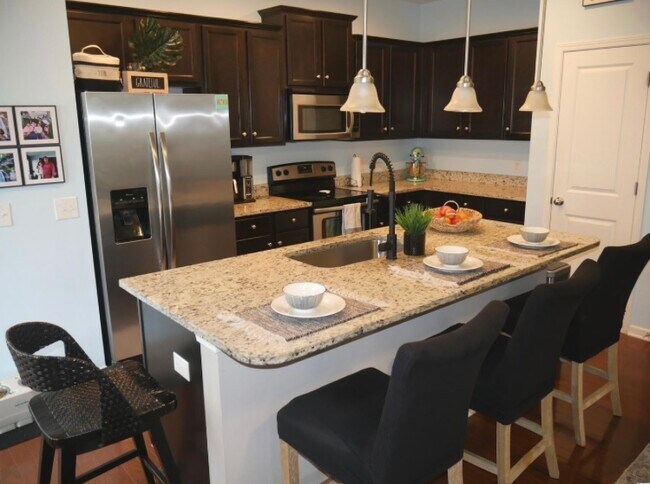 kitchen - 185 Olde Towne Way