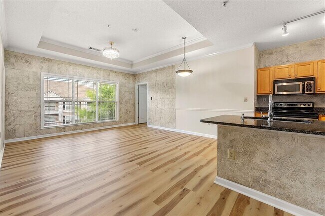 Building Photo - 4333 Dunwoody Park