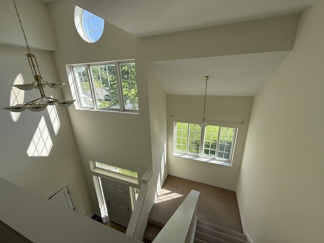 Building Photo - 23 Observatory Cir