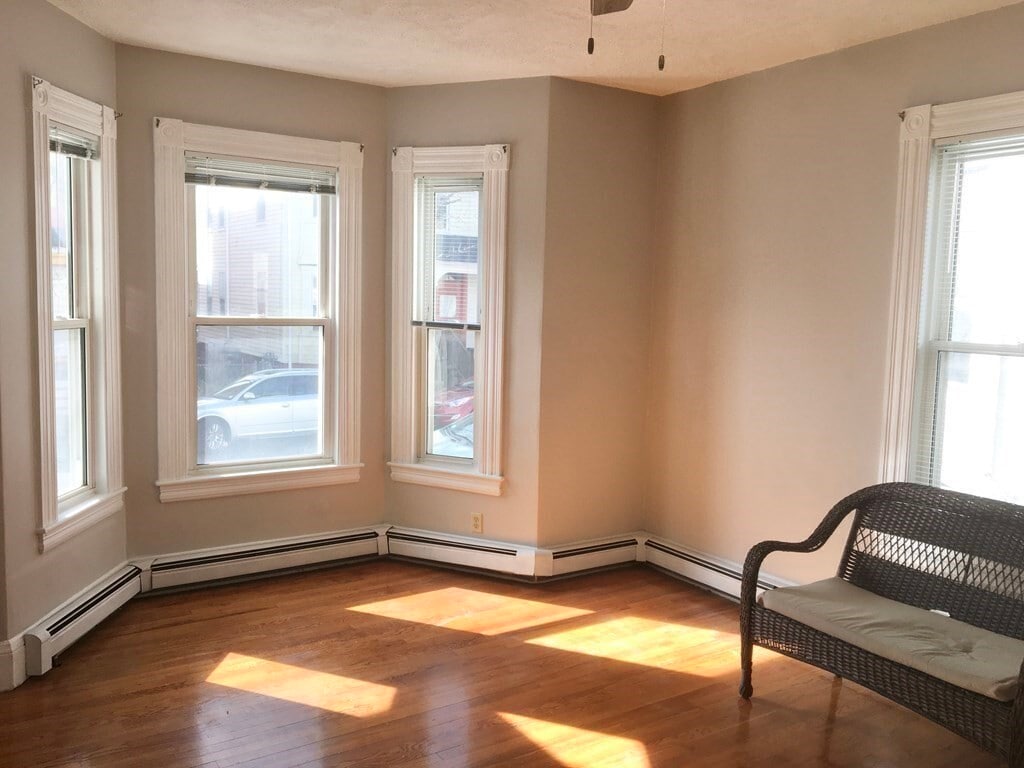 Primary Photo - 13 Glenwood Ave