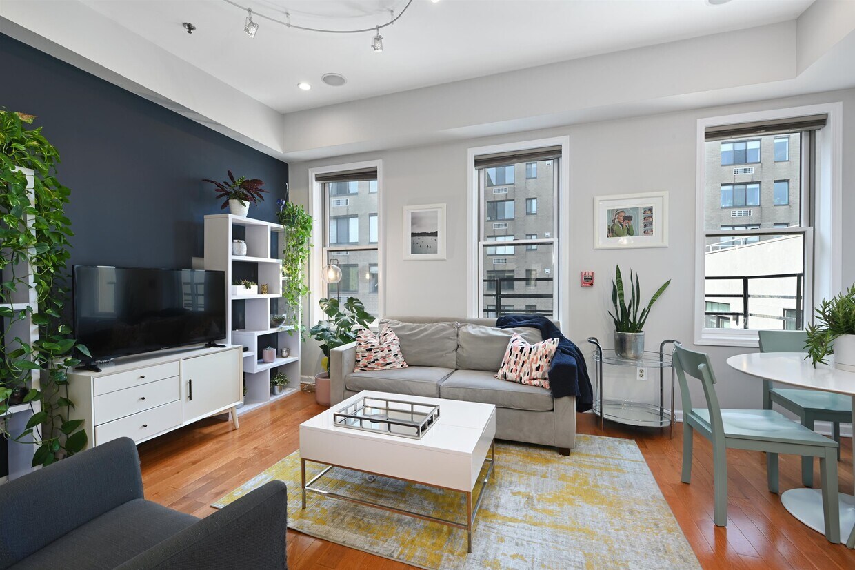 307 1st St Unit 4, Hoboken, NJ 07030 Condo for Rent in Hoboken, NJ