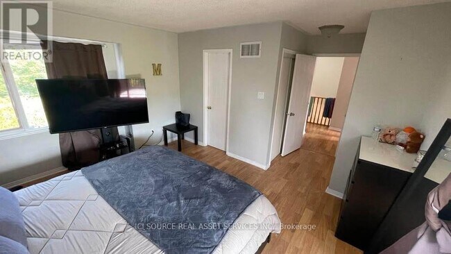 Building Photo - 27 Vivians Crescent