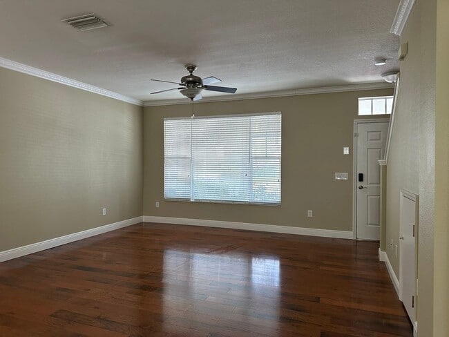 Building Photo - 12346 Country White Cir