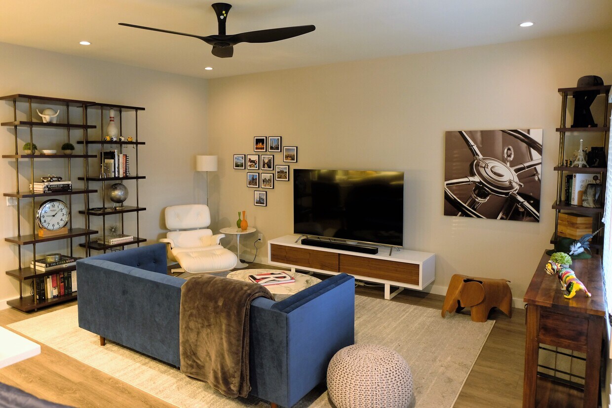 Foto principal - 445 E Breckenridge St