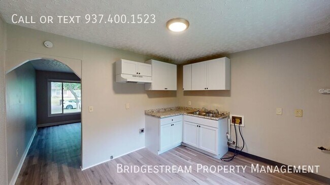 Foto del edificio - Nice 3 bedroom, 1.5 bath home with 1 car a...