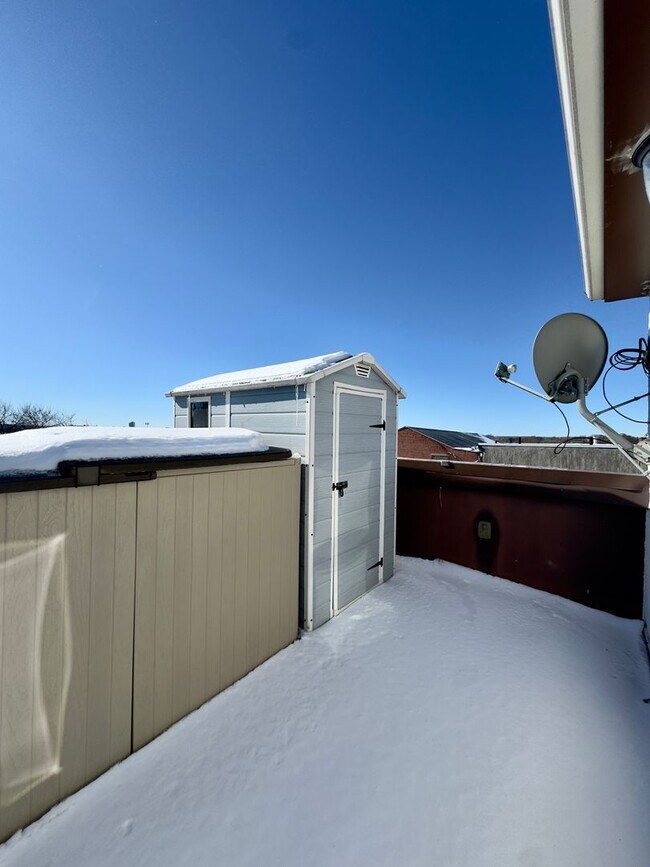 Building Photo - Charming 3-Bedroom Home with Modern Featur...