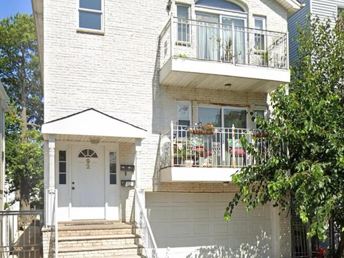 92 Armstrong Ave Unit 2, Jersey City, NJ 07305 Room for Rent in