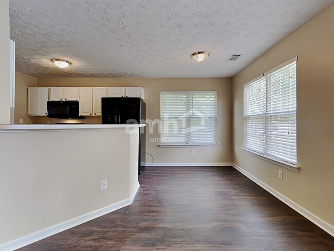 Building Photo - 448 Ash Trace Ln