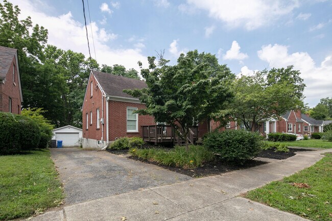 Building Photo - 126 Lackawanna Rd