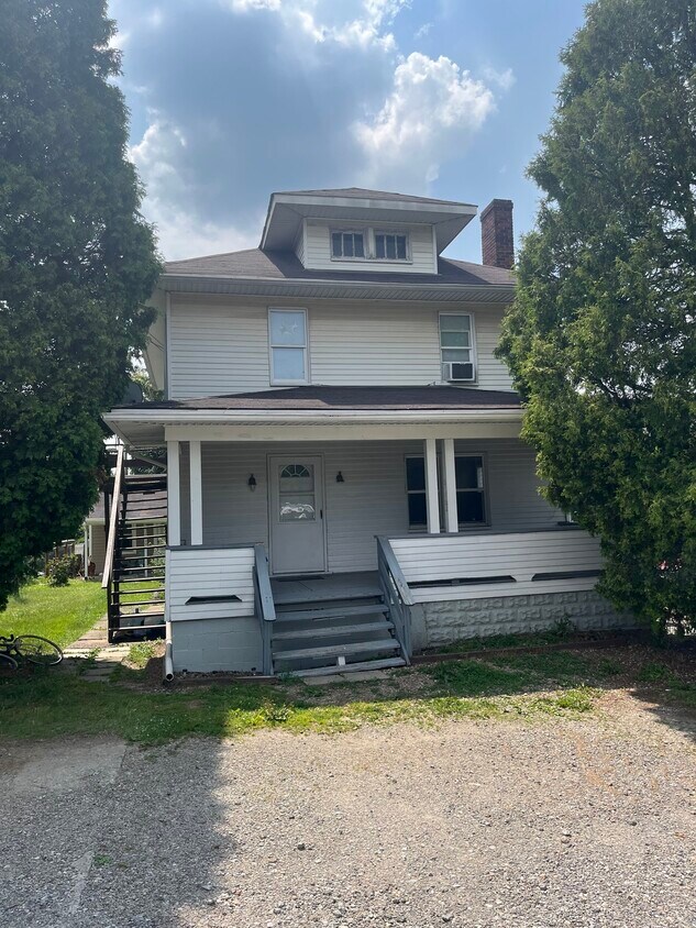Primary Photo - 2237 Brodhead Road, Unit 1