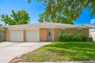 Building Photo - 719 Ramada Dr