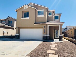 Building Photo - 3888 Loma Brisa Dr