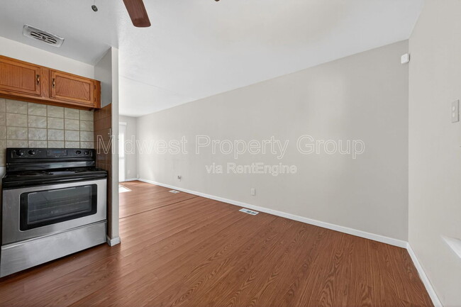 Building Photo - 12405 Pizarro Dr