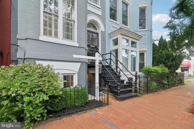 Foto del edificio - 252 11th St SE