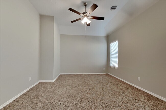 Foto del edificio - 2200 Jefferson Crossing Dr