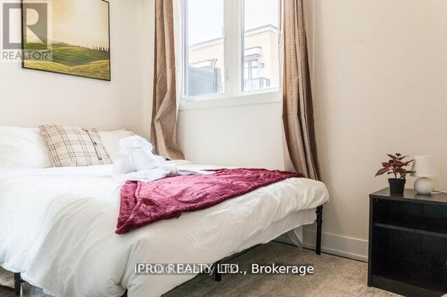 Photo du bâtiment - 12868 Yonge St