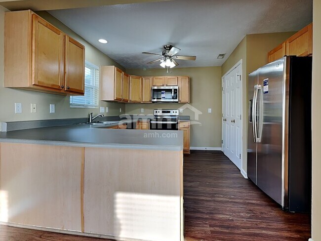 Building Photo - 5709 Clemens Dr