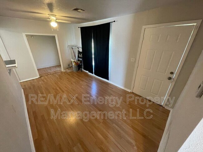 Foto del edificio - 3212 NE 15th St