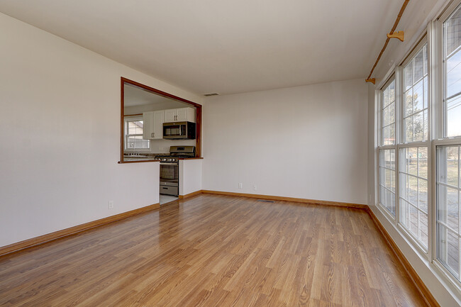Foto del edificio - 15726 Joliet Rd