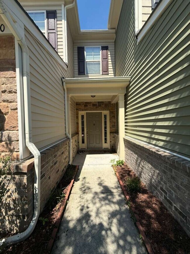 Foto del edificio - 530 Whitworth Ln