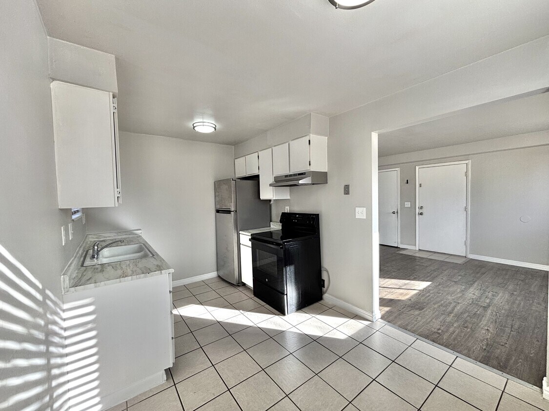 Photo - 7875 S 3800 W (West Jordan, UT)