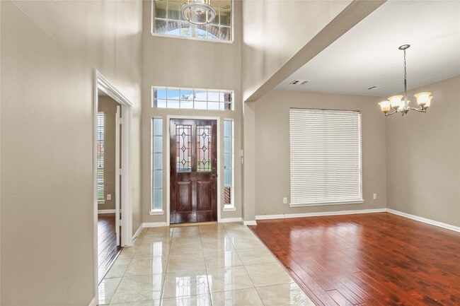 Foto del edificio - 10807 Oak Bayou Ln