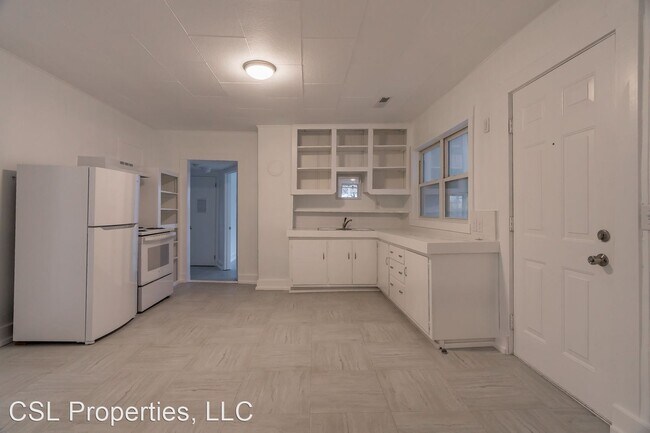 Building Photo - 2 br, 1 bath House - 415 S Church St