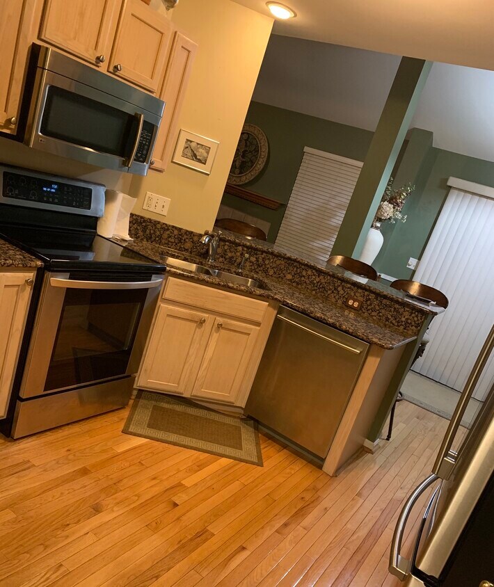Primary Photo - 8090 Prestonwood Ct