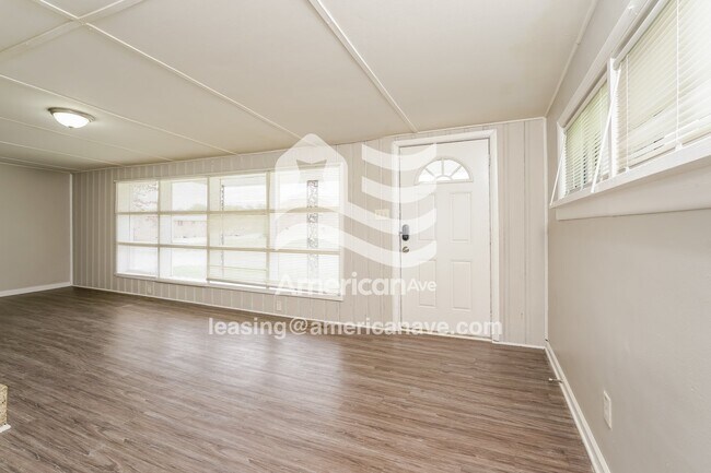 Foto del edificio - 1014 Arbor Dr